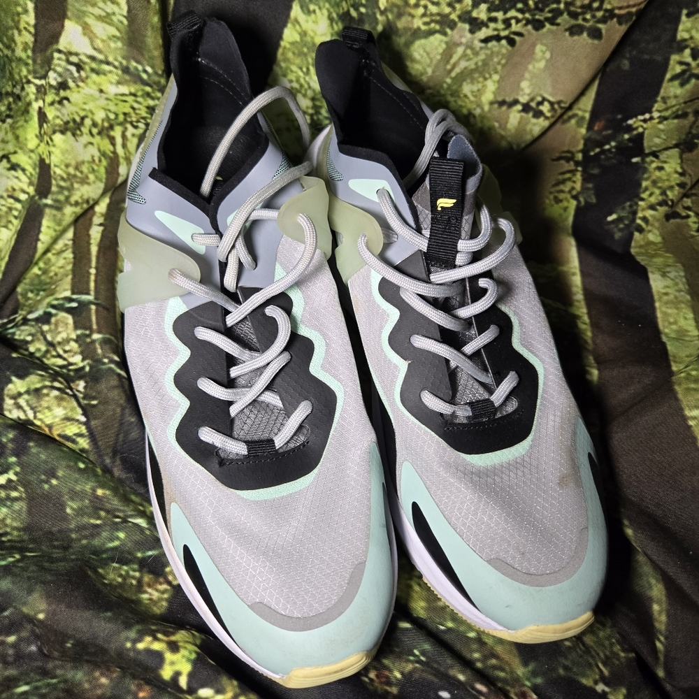 Fabletics Cheviot Performance Sneaker Size 9.5 Te… - image 2